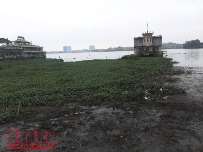 Sau giải toả nhà nổi, khu vực Hồ Tây ngập ngụa rác, sình lầy ảnh 4
